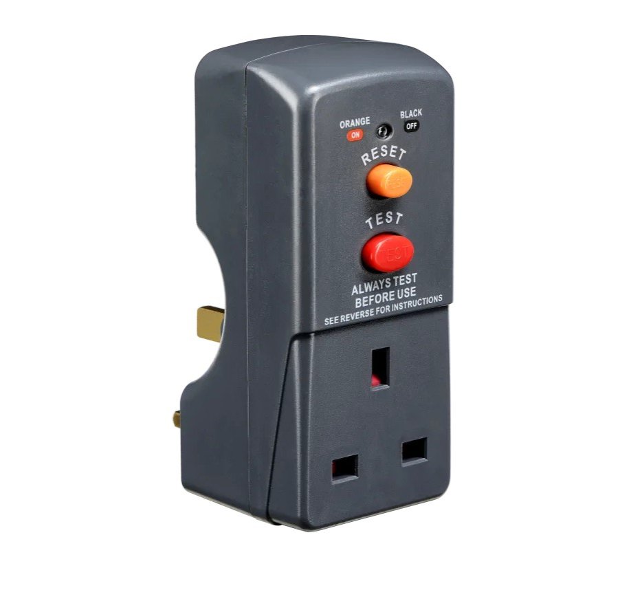 Luceco Safety RCD Adaptor 13A Grey